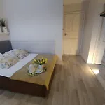Affittacamere Axla Z Weranda Ogrodem I Parkingiem 3*