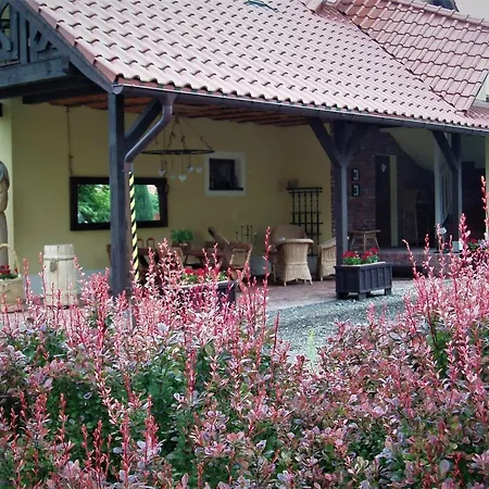 Gæstehus Axla Z Weranda Ogrodem I Parkingiem Kudowa-Zdrój