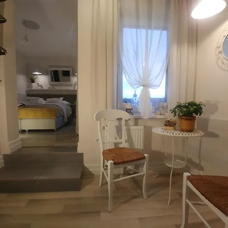 Gæstehus Axla Z Weranda Ogrodem I Parkingiem