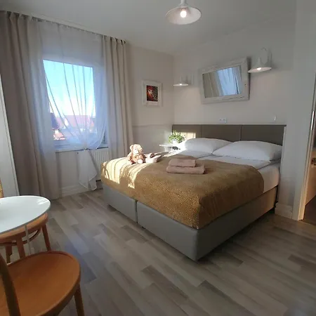 Axla Z Weranda Ogrodem I Parkingiem 3*