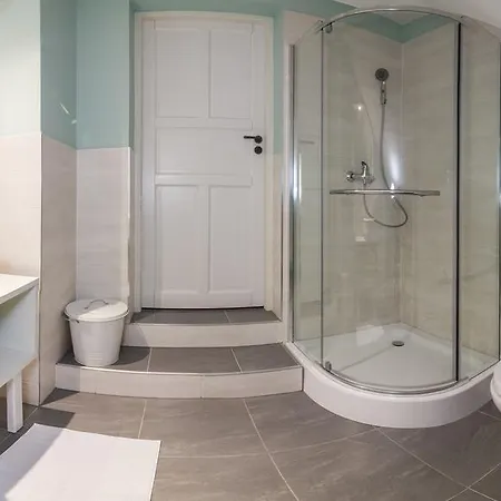 Axla Z Weranda Ogrodem I Parkingiem Gæstehus