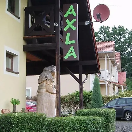 Axla Z Weranda Ogrodem I Parkingiem Affittacamere