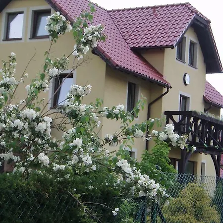 Axla Z Weranda Ogrodem I Parkingiem Kudowa-Zdrój