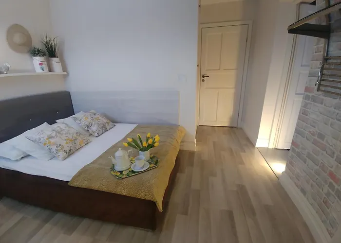 Penzion Axla Z Weranda Ogrodem I Parkingiem 3*