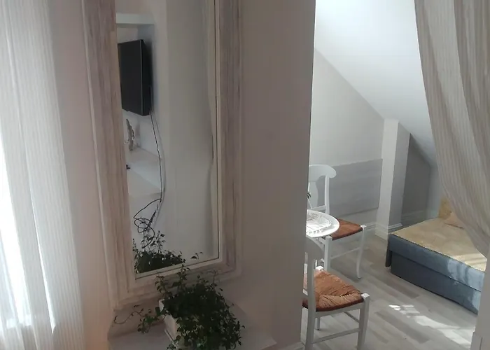 Axla Z Weranda Ogrodem I Parkingiem 3* Kudowa-Zdrój