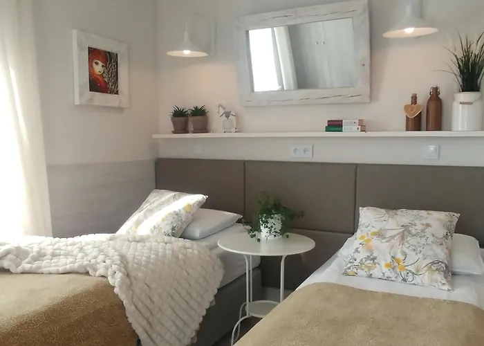 Axla Z Weranda Ogrodem I Parkingiem 3*