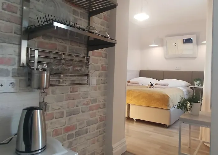 Axla Z Weranda Ogrodem I Parkingiem Penzion