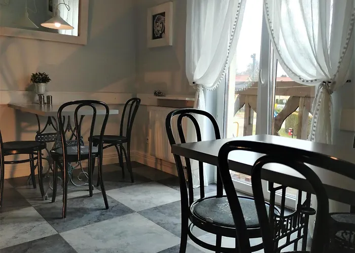 Axla Z Weranda Ogrodem I Parkingiem 3*