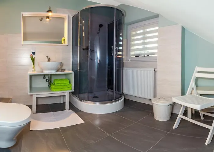 Axla Z Weranda Ogrodem I Parkingiem Penzion