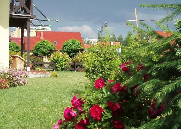 Axla Z Weranda Ogrodem I Parkingiem Penzion