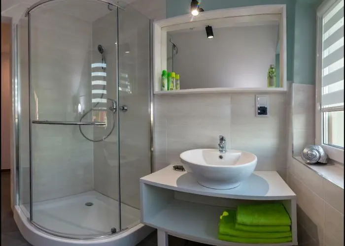 Axla Z Weranda Ogrodem I Parkingiem Penzion