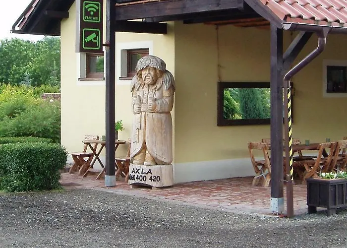 Axla Z Weranda Ogrodem I Parkingiem Penzion Kudowa-Zdrój